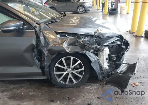 2018 Volkswagen Jetta 1.4T Se/1.4T Wolfsburg Edition from USA, damaged, VIN 3VWDB7AJ5JM205224